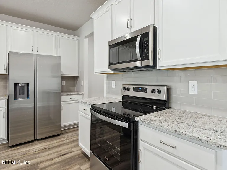 95337 Katherine St — Photo 18