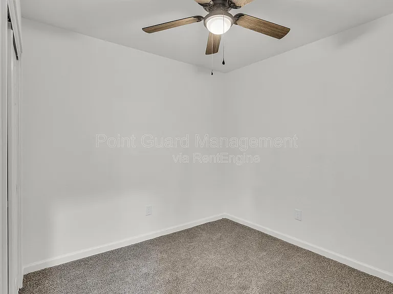 321 W South Ave — Photo 39