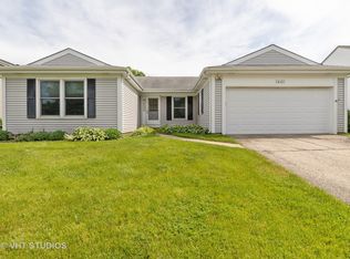 1441 Oxford Dr, Buffalo Grove, IL