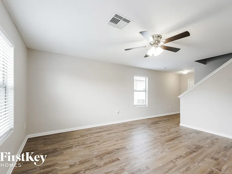 9923 Sanders Rose Ln — Photo 3