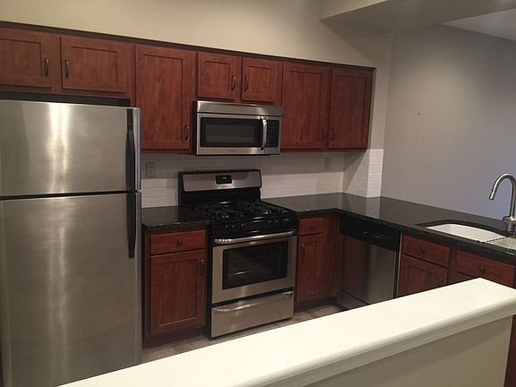 3rd image of 1828 Lucylle Ave