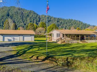 173 E Date St, Powers, OR 97466