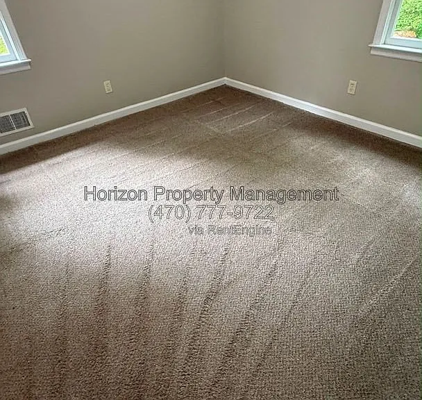 4014 White Oak Ct NW — Photo 13