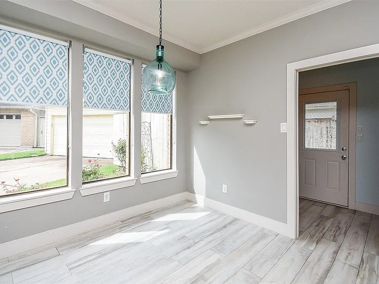755 Last Arrow Dr — Photo 16
