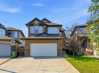 274 NE Autumn Cir SE, Calgary, AB T3M 0J8