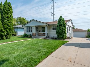 1635 W Greenwood Ave, Waukegan, IL 60087