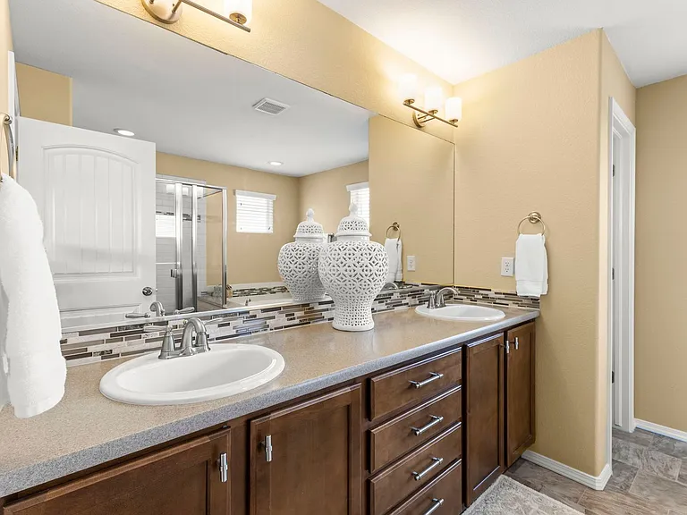 6568 Sawbuck Rd — Photo 36