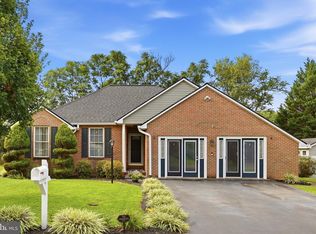 117 Gemstone Dr, Martinsburg, WV 25401