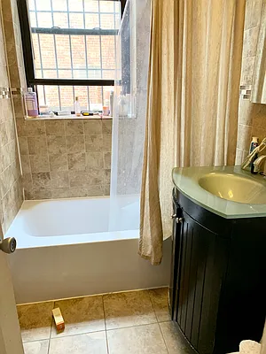 Rented by Garfield Realty  | media 17