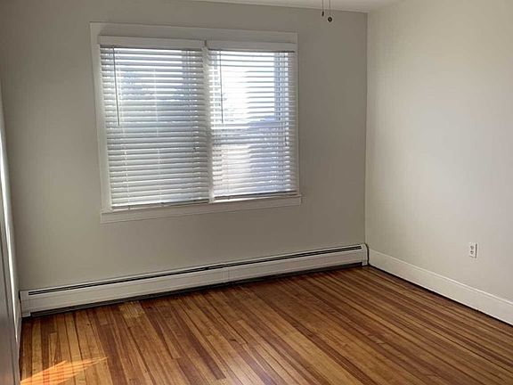 5th image of 36-38 Schuyler Ave