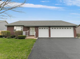 605 Bayfield Dr, Dekalb, IL 60115