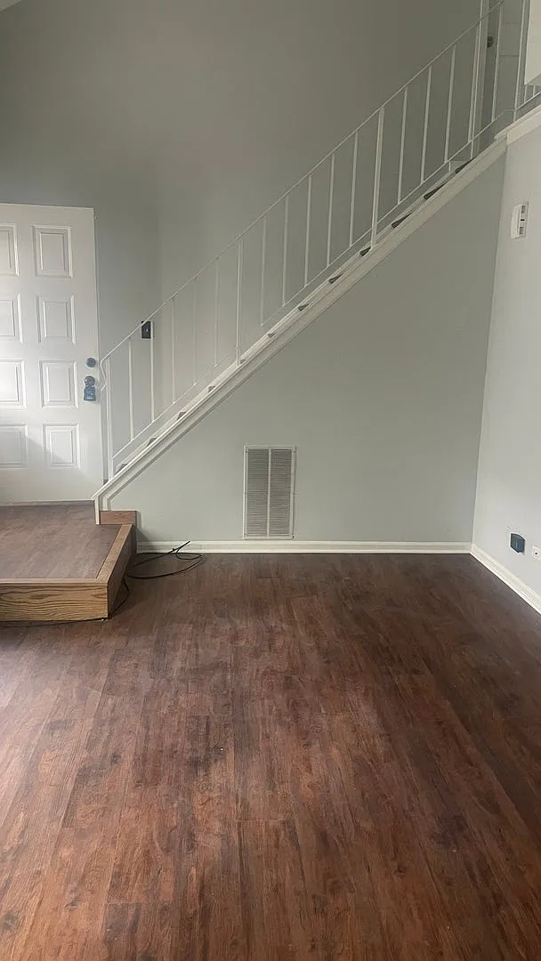 2 bed, 1.5 bath, 1116 sqft, $2,350 — Photo 2