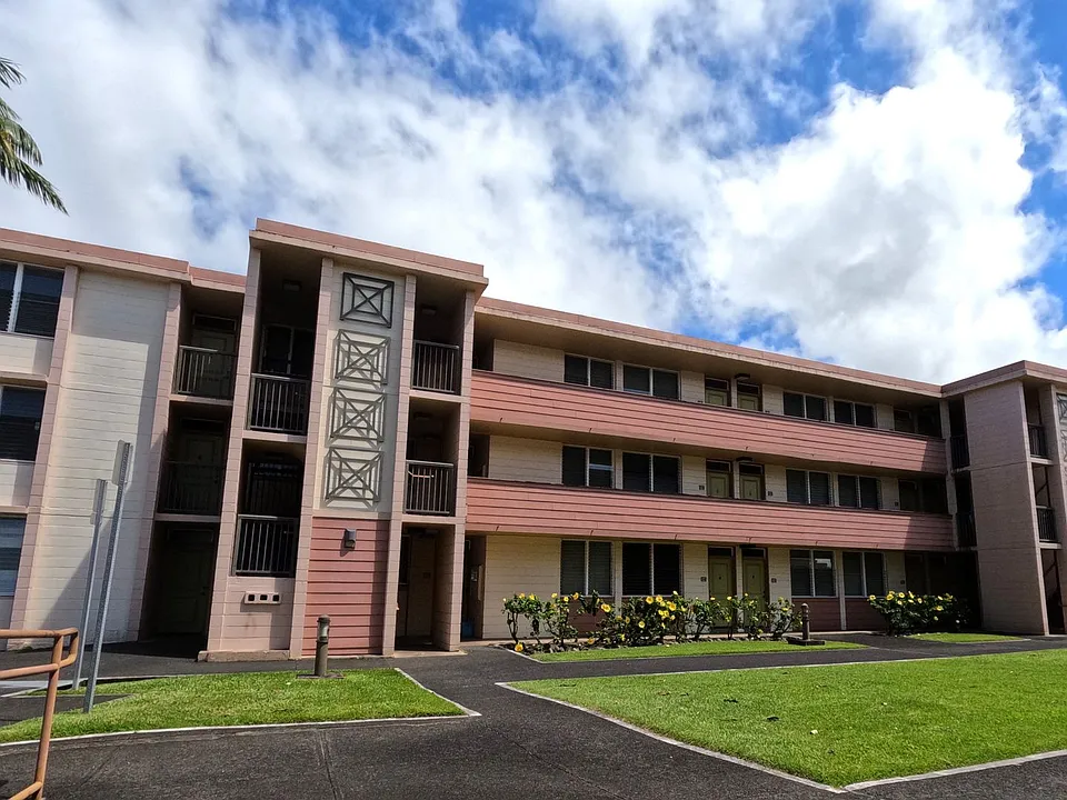 E Komo Mai Apartments