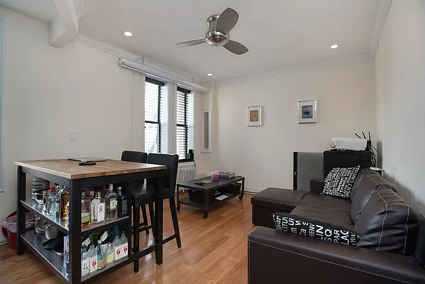 Rented by OGI Management | media 23