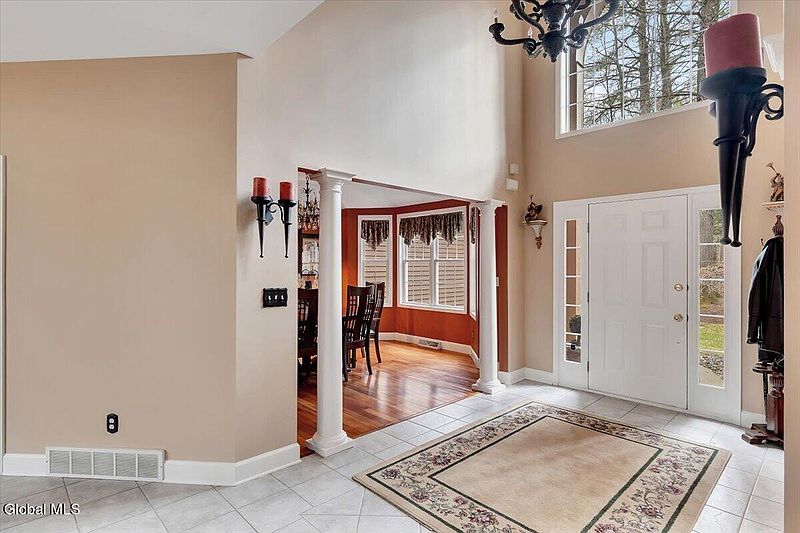 5th image of 25 Rolling Brook Drive