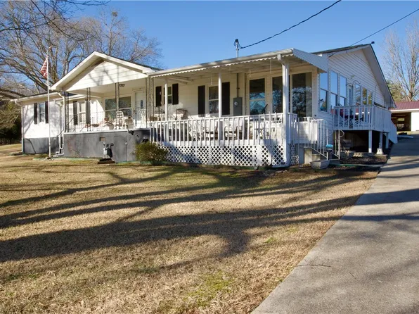 320 E Honea Dr, Seneca, SC 29678