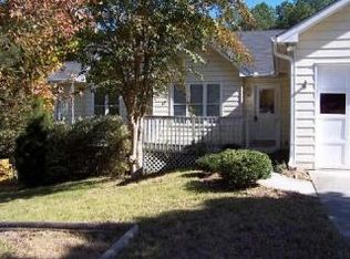 1340 Country Acres Ln, Lawrenceville, GA 30045