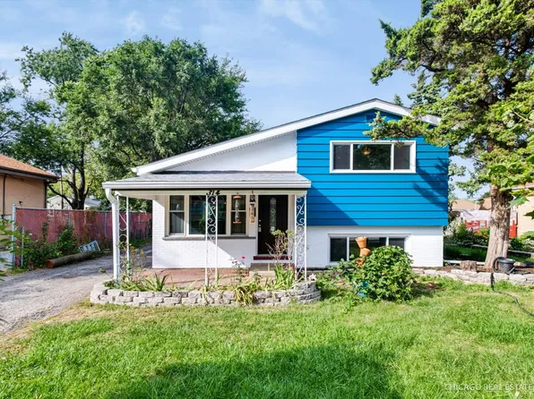 314 E Vermont St, Villa Park, IL 60181