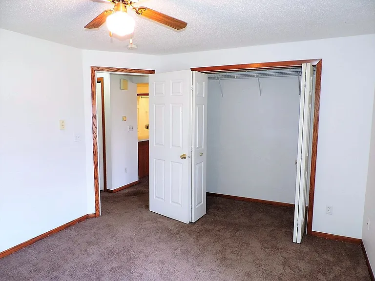 530 Iris Ave — Photo 10