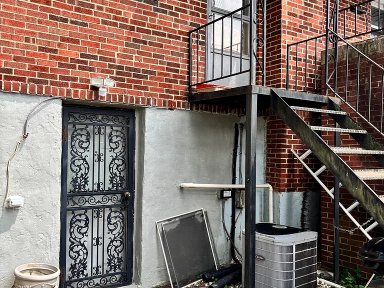 4514 Saint Georges Ave — Photo 6