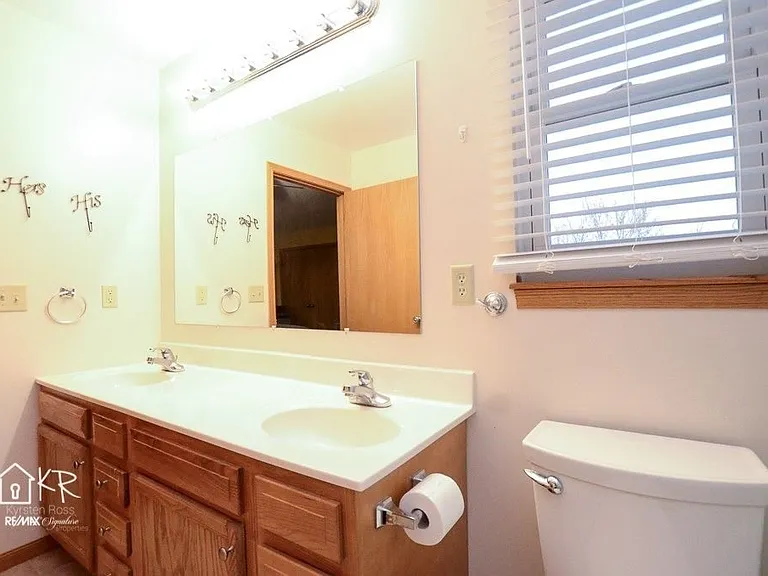 631 Tall Grass Dr — Photo 15