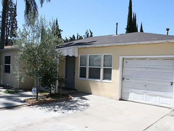 3rd image of 6319 Longridge Ave