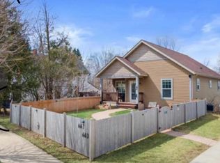 661/663 S Division Street, Port Washington, WI 53074