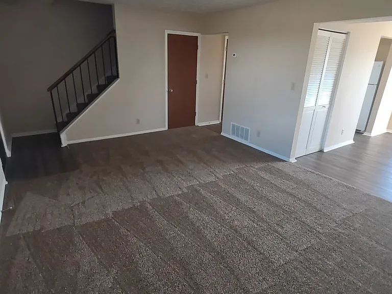 410 - WINDING BROOK APARTMENTS — Photo 46
