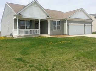 2501 Alan Dale Ln, Yorkville, IL 60560
