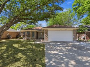1140 W Hills Ter, Saginaw, TX 76179