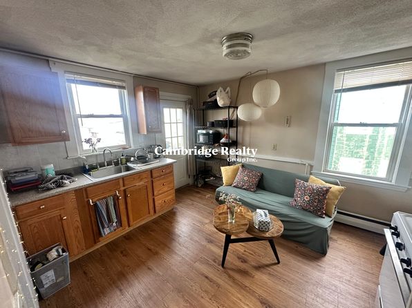 17 Endicott Ave APT 6