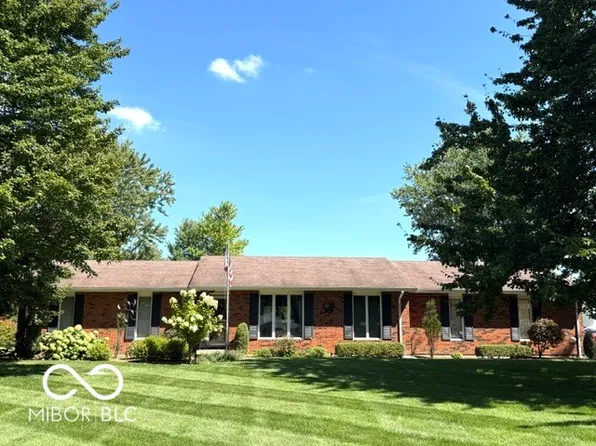303 Mattie Harris Rd, Centerville, IN 47330