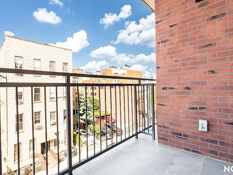 228 N 7th St #404 — Photo 7