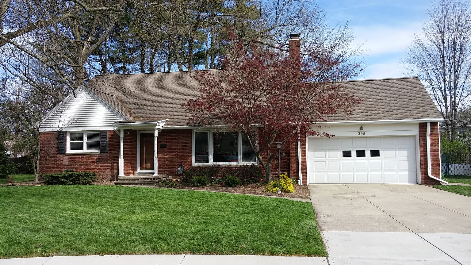 296 Oakdale Rd photo 1