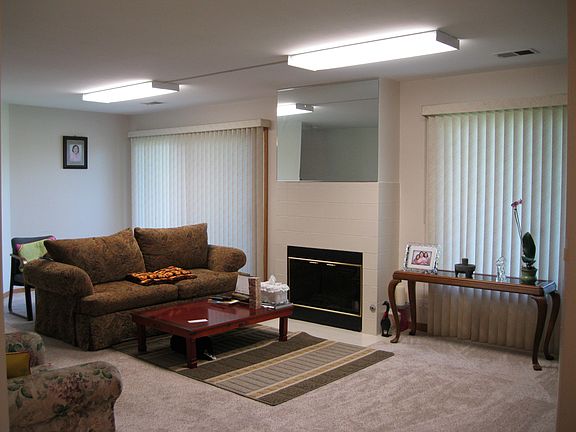 3rd image of 2506 Charleston Dr Unit 1