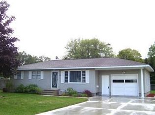 2241 Leif Ave, Norton Shores, MI