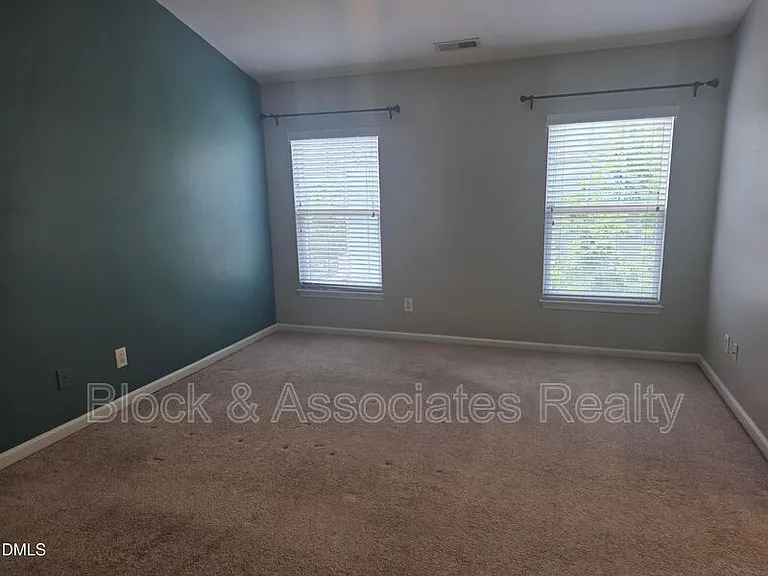 124 Braeside Ct — Photo 26