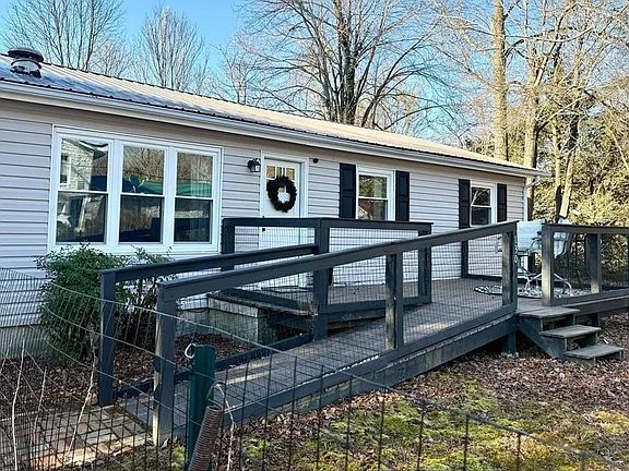 2nd image of 130 Ashe Ln