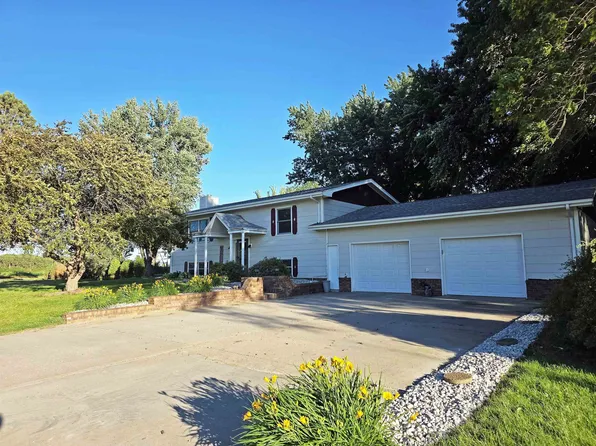 3606 Old Highway 8, Norfolk, NE 68701