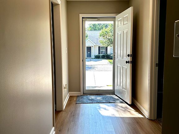3rd image of 154 Photinia Dr