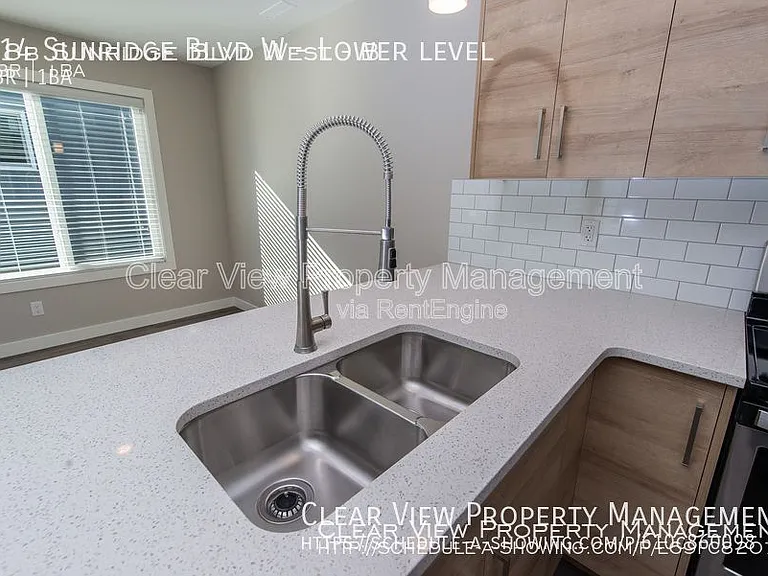 114 Sunridge Blvd W #2 — Photo 4