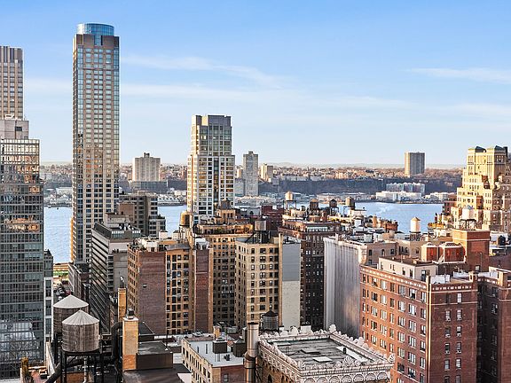 2nd image of 2025 Broadway APT 27D