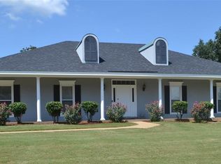 51 Lake Forest Dr, Montgomery, AL 36117