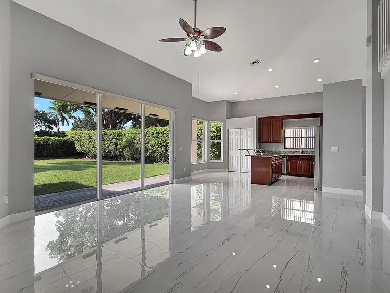 4190 Bahia Isle Cir — Photo 11