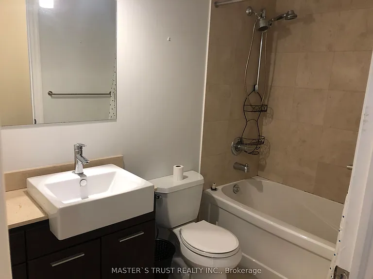 770 Bay St #Penthouse 103 — Photo 8