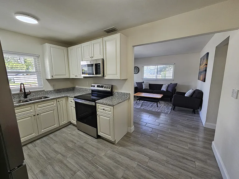 2814 Bonneville Dr #1 — Photo 6