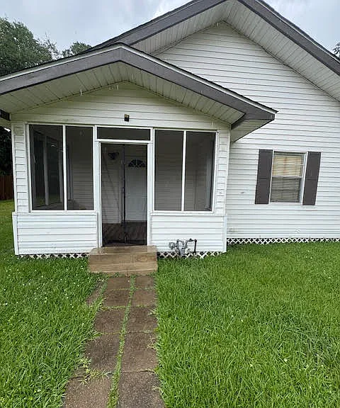 4415 Lynx Ave — Photo 1