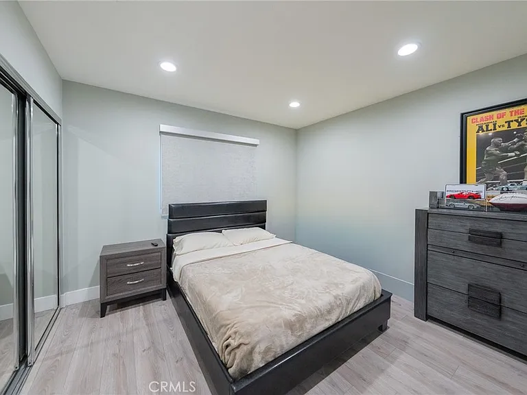 7719 Rhodes Ave — Photo 12