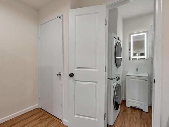 2nd image of 21050 Canyon View Dr