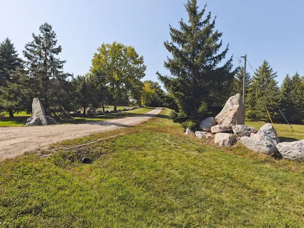 4745 Farmington Ave SE, Delano, MN 55328